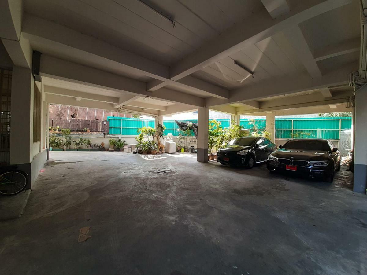 Vanlisut Hotel Ngamwongwan Nonthaburi Exterior foto